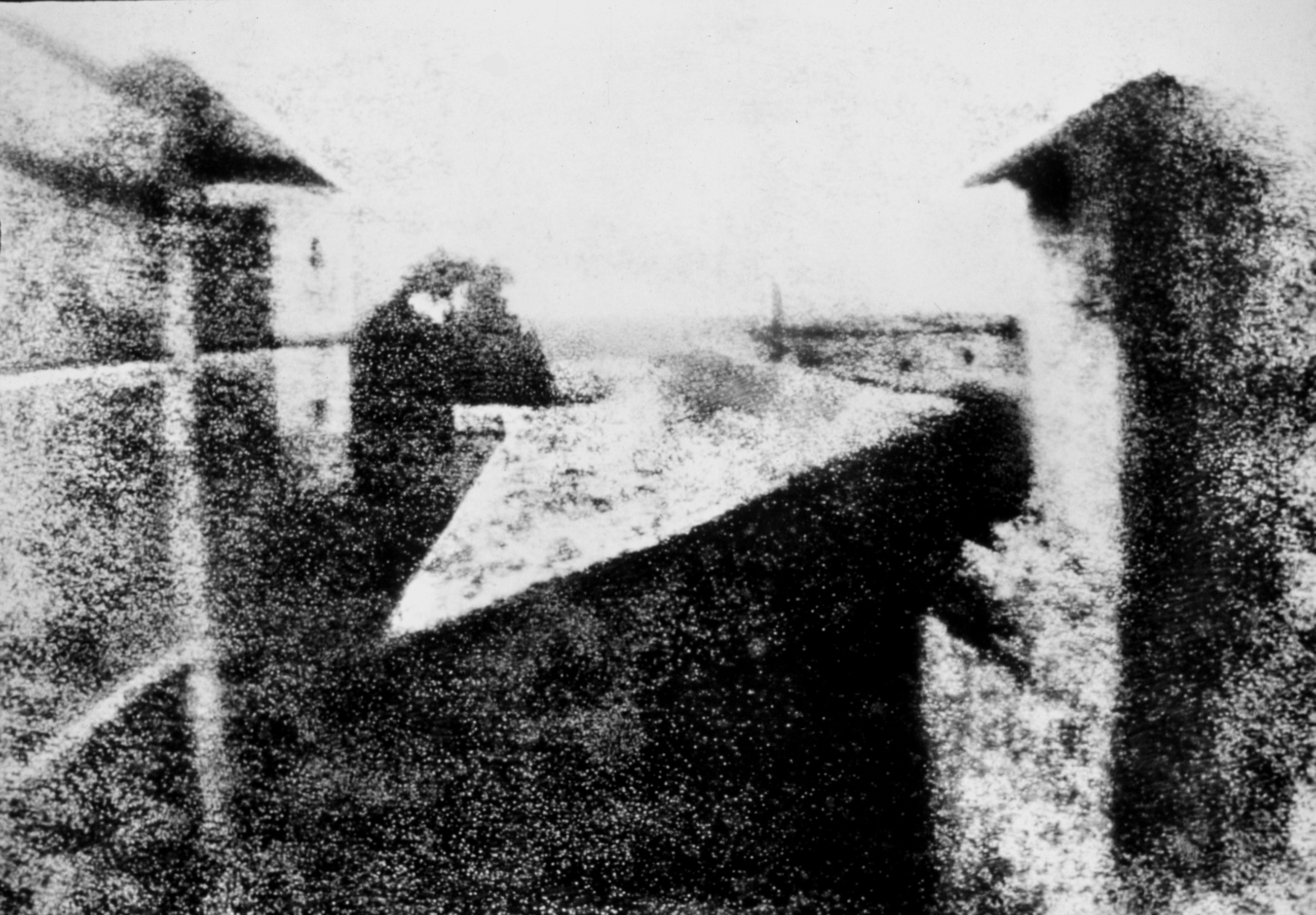 «Вид из окна в Ле Гра», гелиографический снимок 1826 г.