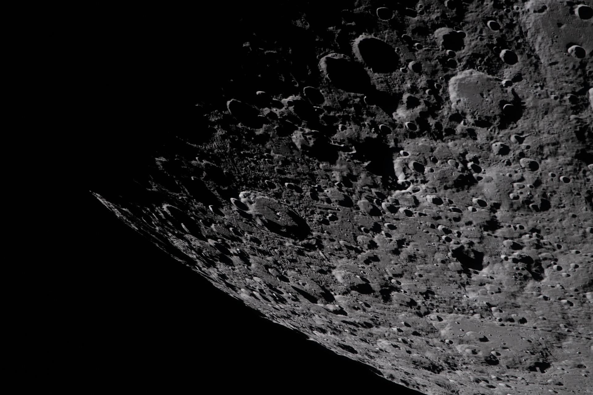 Moon South Pole — Aitken basin Artemis II